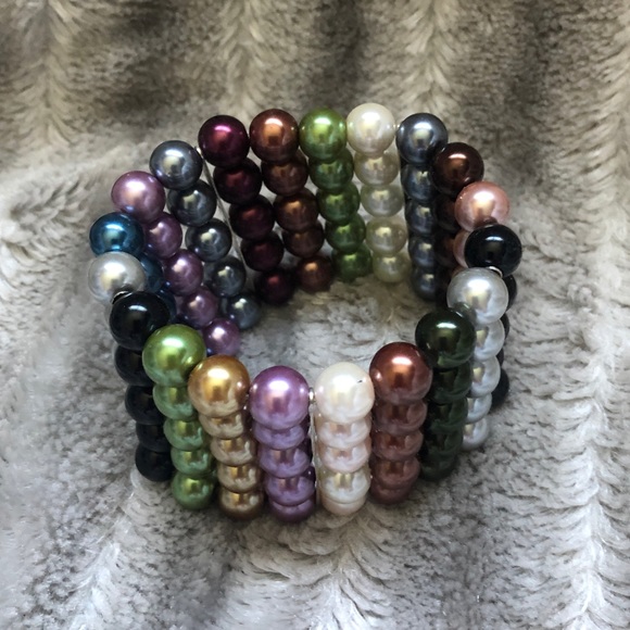 NWOT Multicolour Cuff Bracelet Faux Pearl 🧡 - Picture 3 of 4